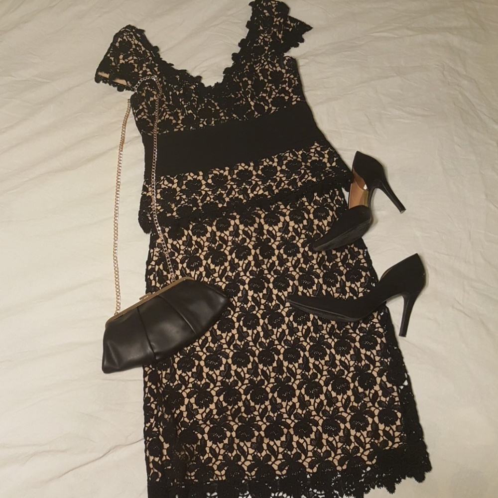 Tadashi Shoji two piece lace dress size 6